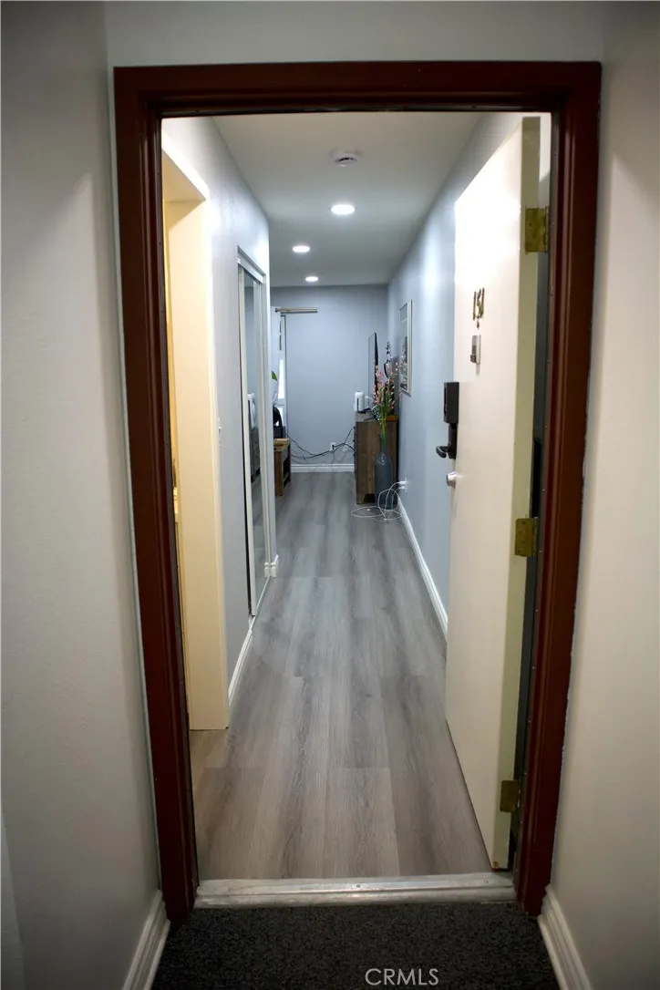 5585 E Pacific Coast, Long Beach, California 90804 home-pic-8